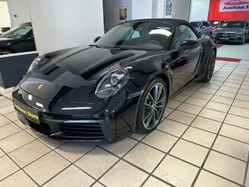 PORSCHE 992 Carrera Cabriolet Sportabgas SPORTSITZ-Plus