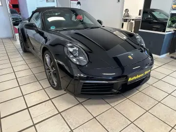 PORSCHE 992 Carrera Cabriolet Sportabgas SPORTSITZ-Plus