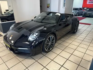 PORSCHE 992 Carrera Cabriolet Sportabgas SPORTSITZ-Plus