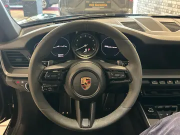 PORSCHE 992 Carrera Cabriolet Sportabgas SPORTSITZ-Plus