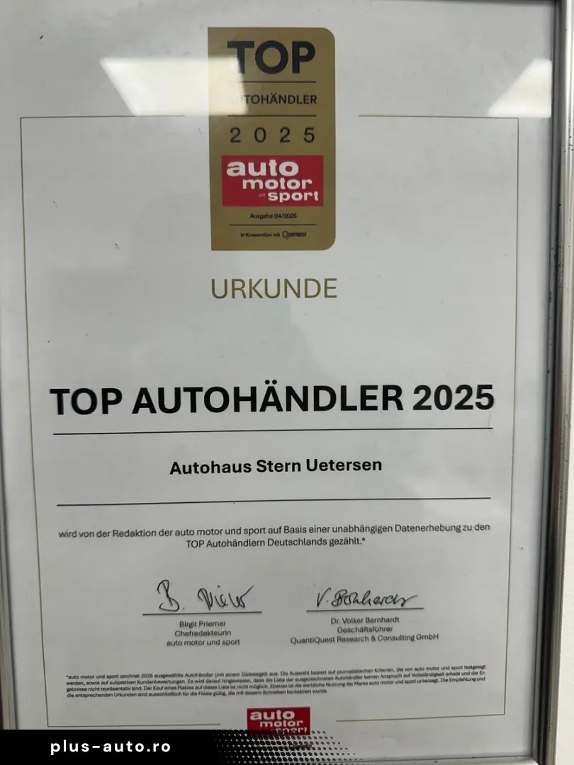 PORSCHE 992 Carrera Cabriolet Sportabgas SPORTSITZ-Plus