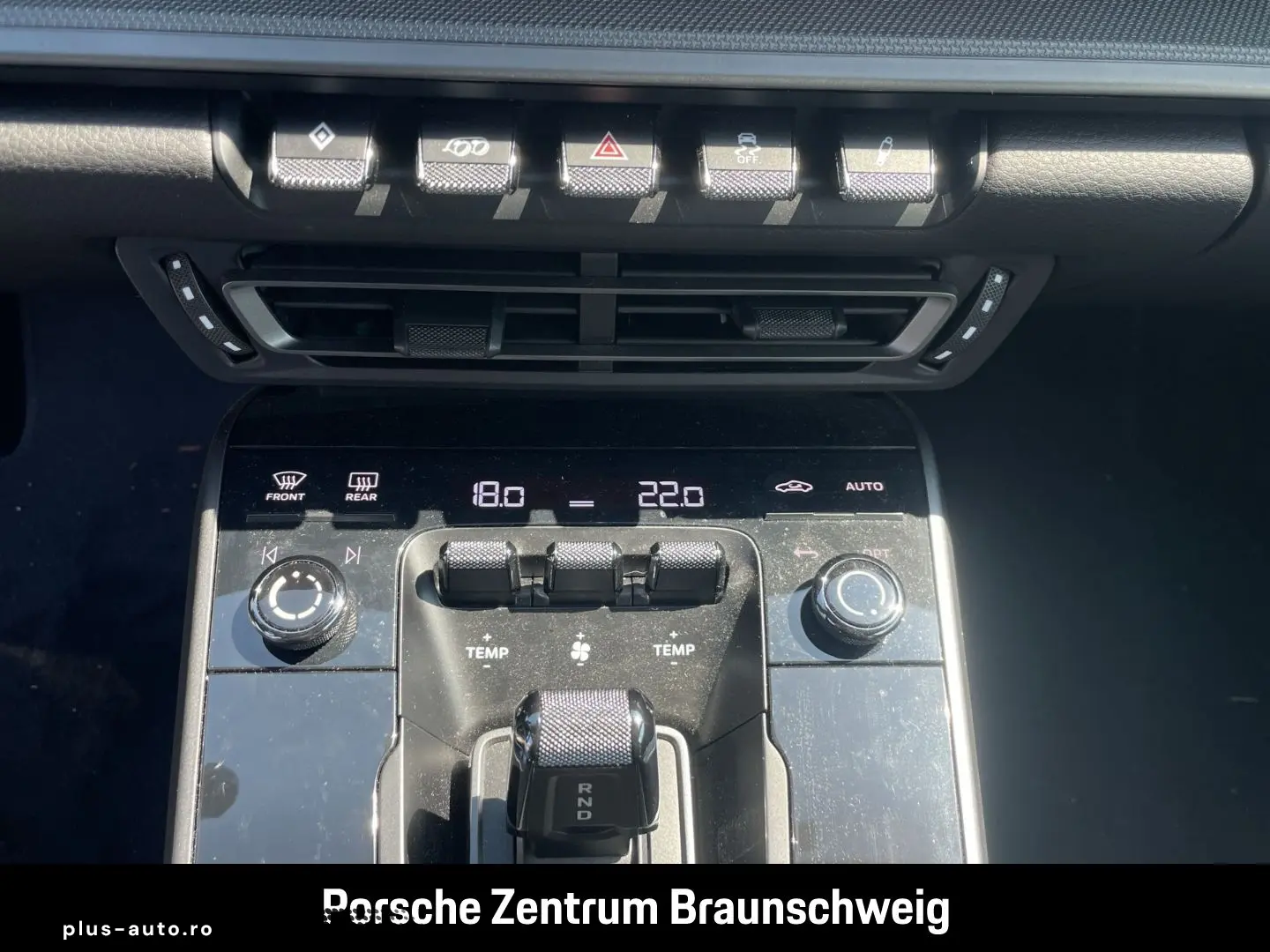 PORSCHE 992 911 Carrera S BOSE Sportabgasanlage LED