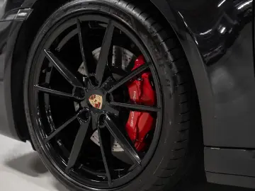 PORSCHE 992 Carrera S BOSE Rückfahrkamera Schiebedach