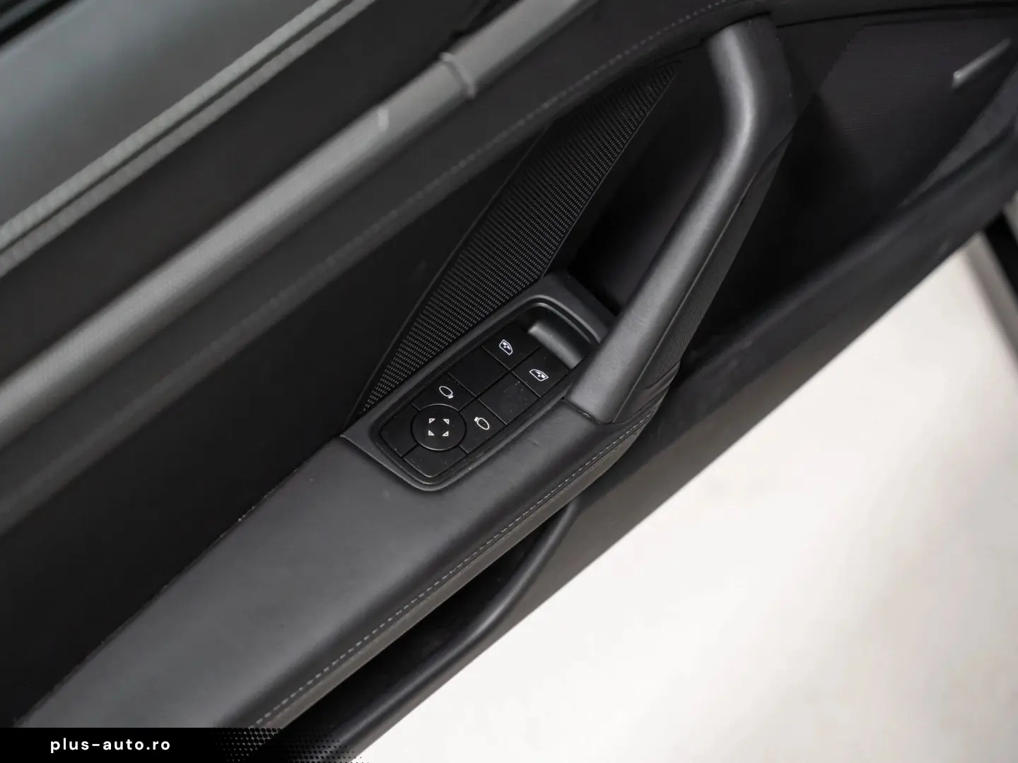 PORSCHE 992 Carrera S BOSE Rückfahrkamera Schiebedach