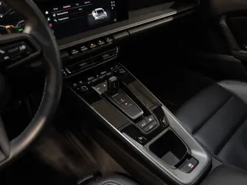 PORSCHE 992 Carrera S BOSE Rückfahrkamera Schiebedach