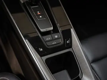 PORSCHE 992 Carrera S BOSE Rückfahrkamera Schiebedach