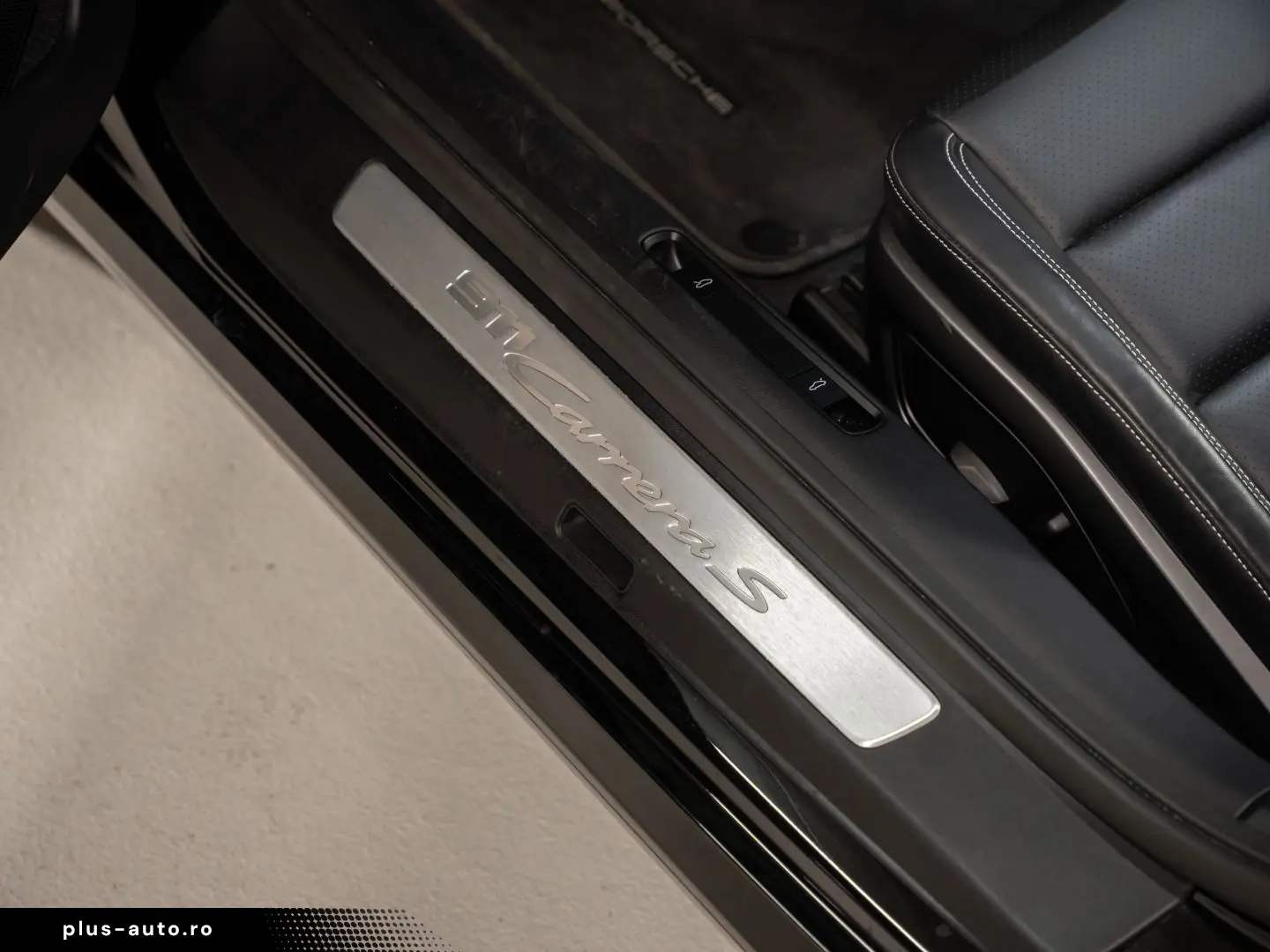 PORSCHE 992 Carrera S BOSE Rückfahrkamera Schiebedach