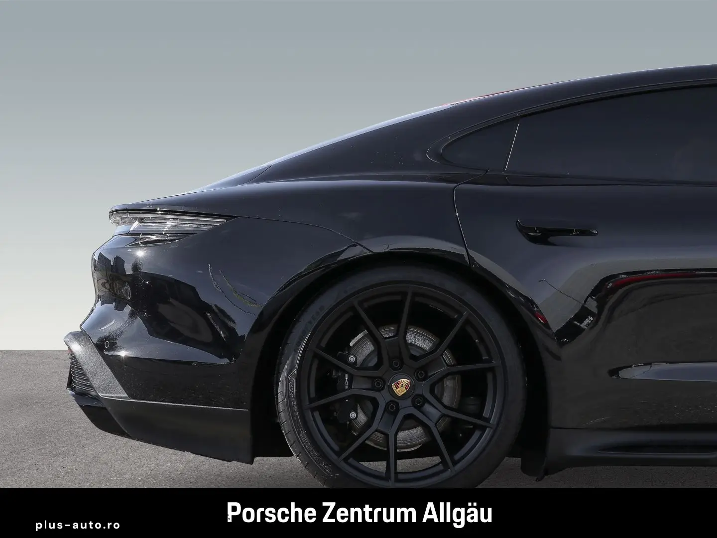 PORSCHE Taycan GTS InnoDrive Surround-View BOSE 21-Zoll