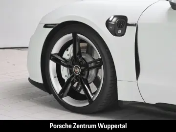 PORSCHE Taycan GTS Head-Up BOSE 21-Zoll Panoramadach