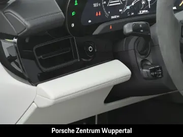 PORSCHE Taycan GTS Head-Up BOSE 21-Zoll Panoramadach