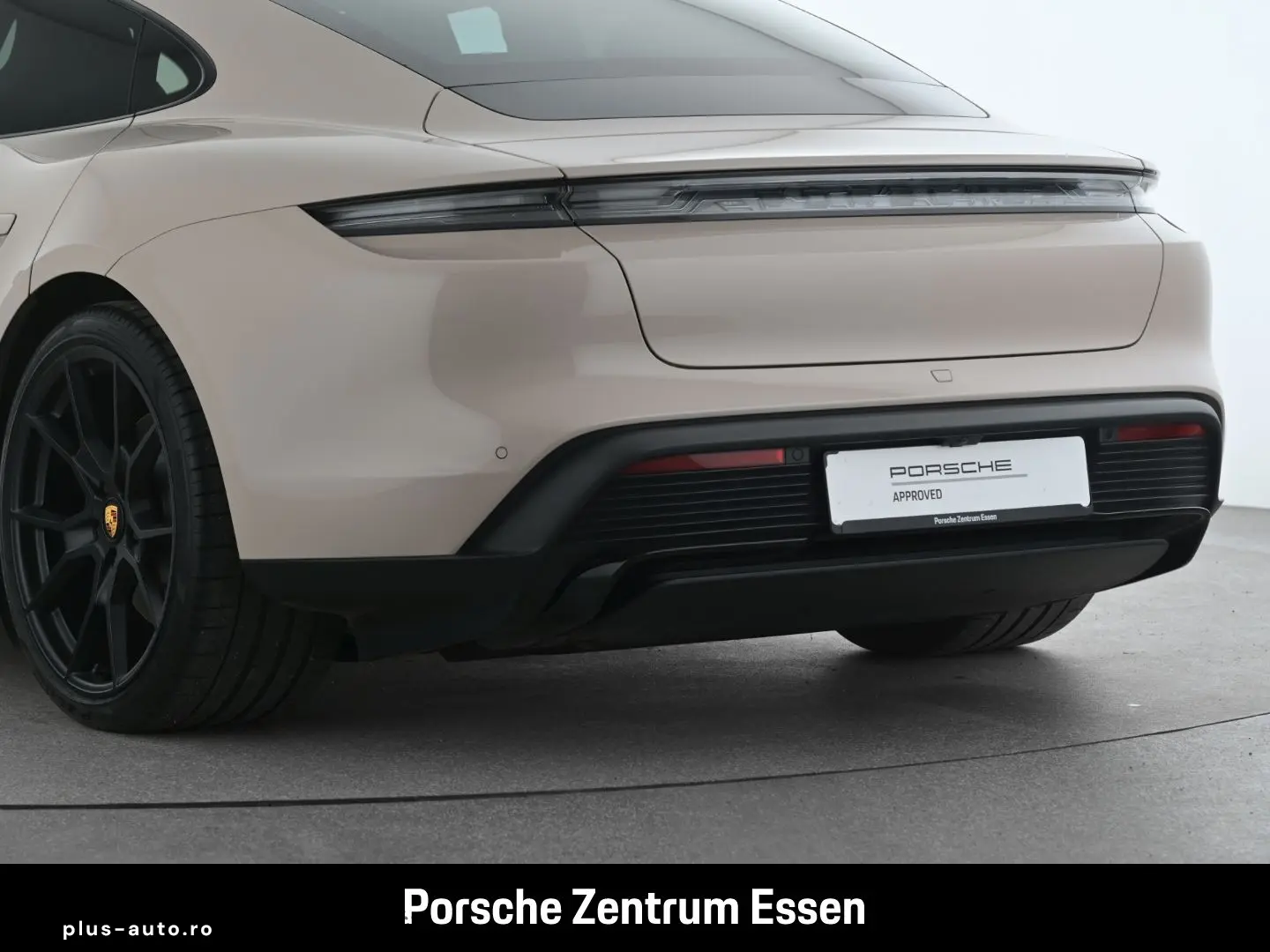 PORSCHE Taycan GTS   360 Kamera Apple CarPlay Panorama P