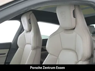 PORSCHE Taycan GTS   360 Kamera Apple CarPlay Panorama P