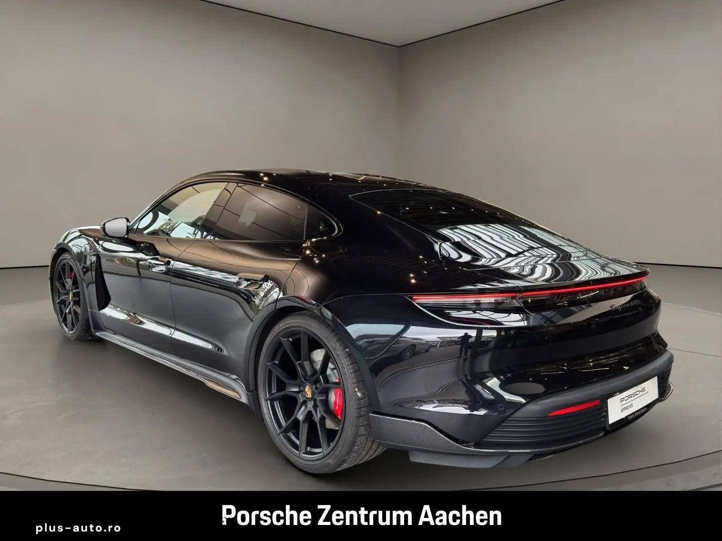 PORSCHE Taycan GTS Surround-View 21-Zoll Luftfederung