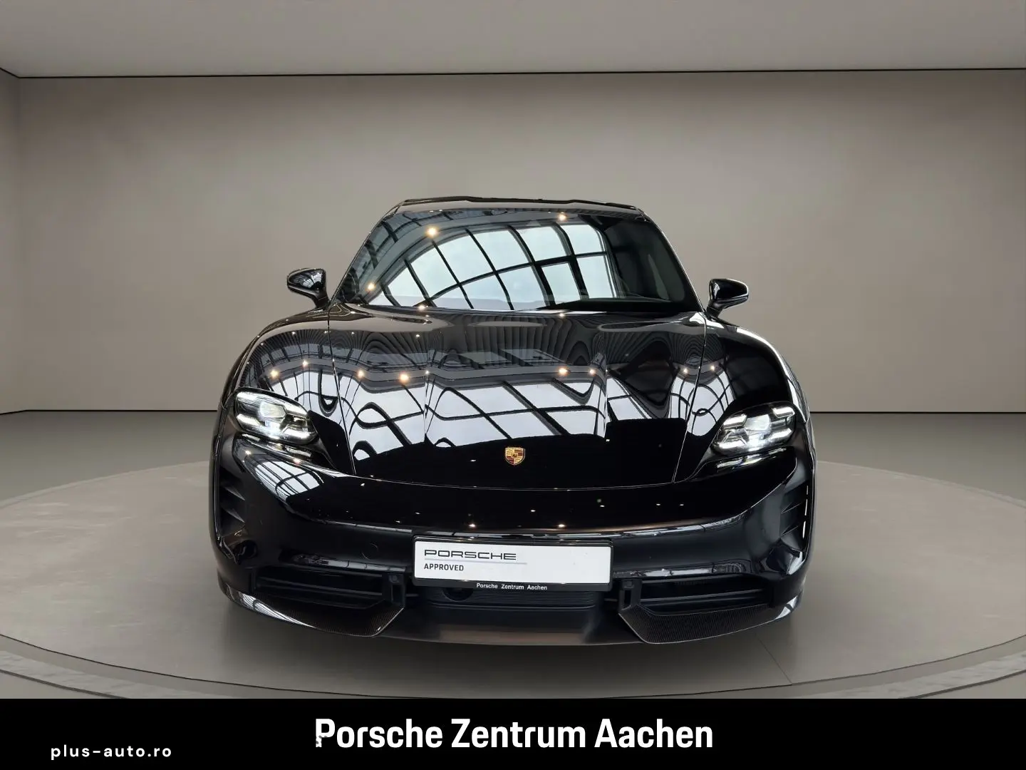 PORSCHE Taycan GTS Surround-View 21-Zoll Luftfederung