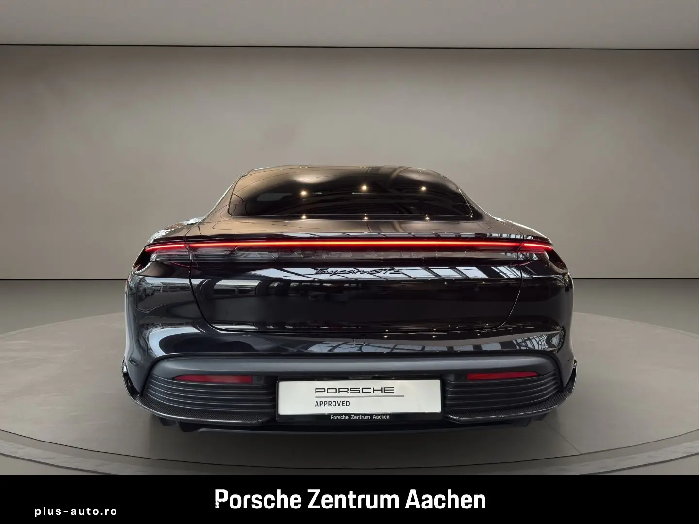 PORSCHE Taycan GTS Surround-View 21-Zoll Luftfederung