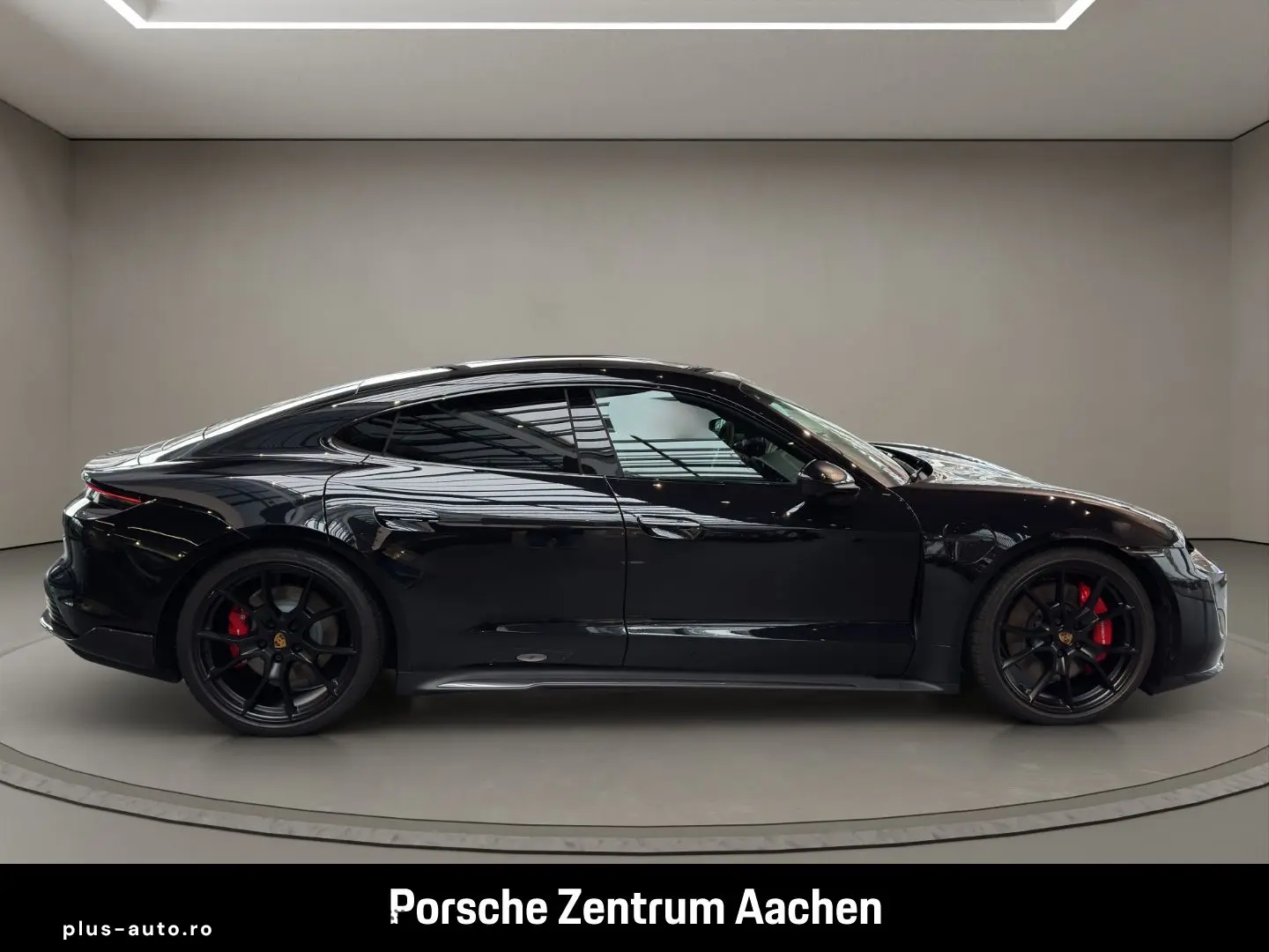 PORSCHE Taycan GTS Surround-View 21-Zoll Luftfederung