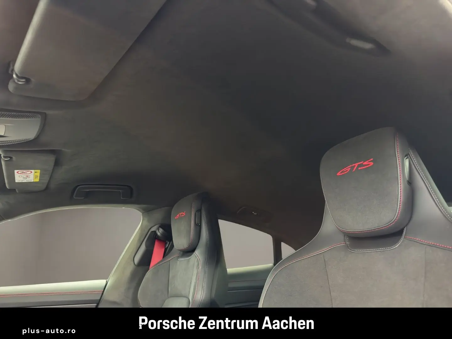 PORSCHE Taycan GTS Surround-View 21-Zoll Luftfederung