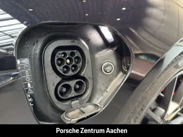 PORSCHE Taycan GTS Surround-View 21-Zoll Luftfederung