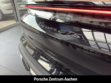 PORSCHE Taycan GTS Surround-View 21-Zoll Luftfederung