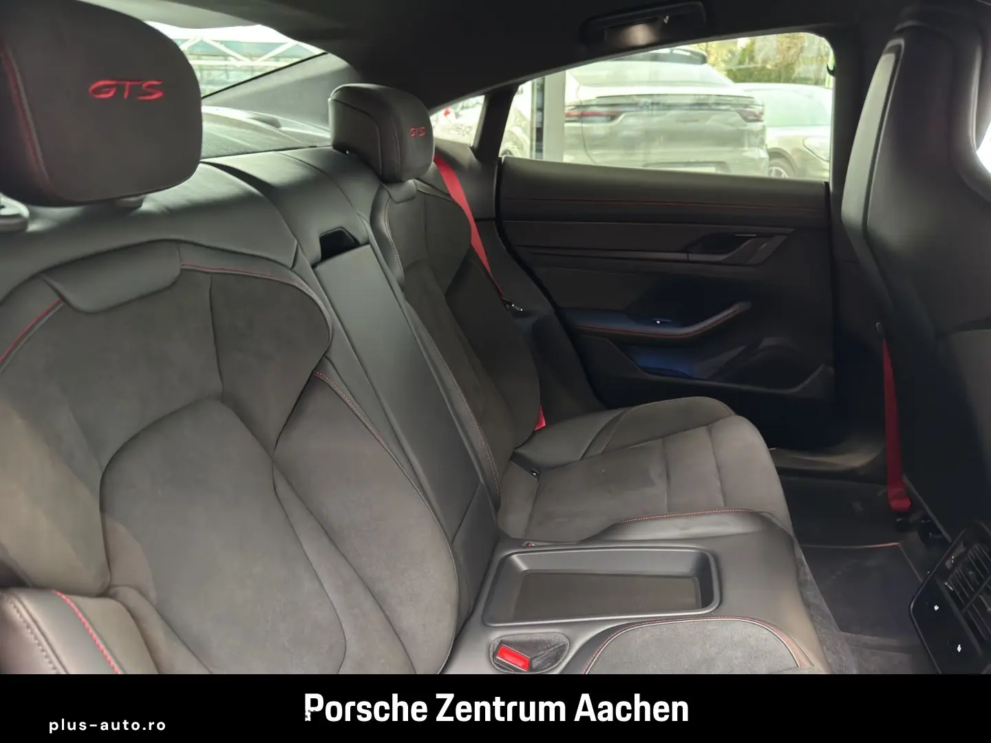 PORSCHE Taycan GTS Surround-View 21-Zoll Luftfederung