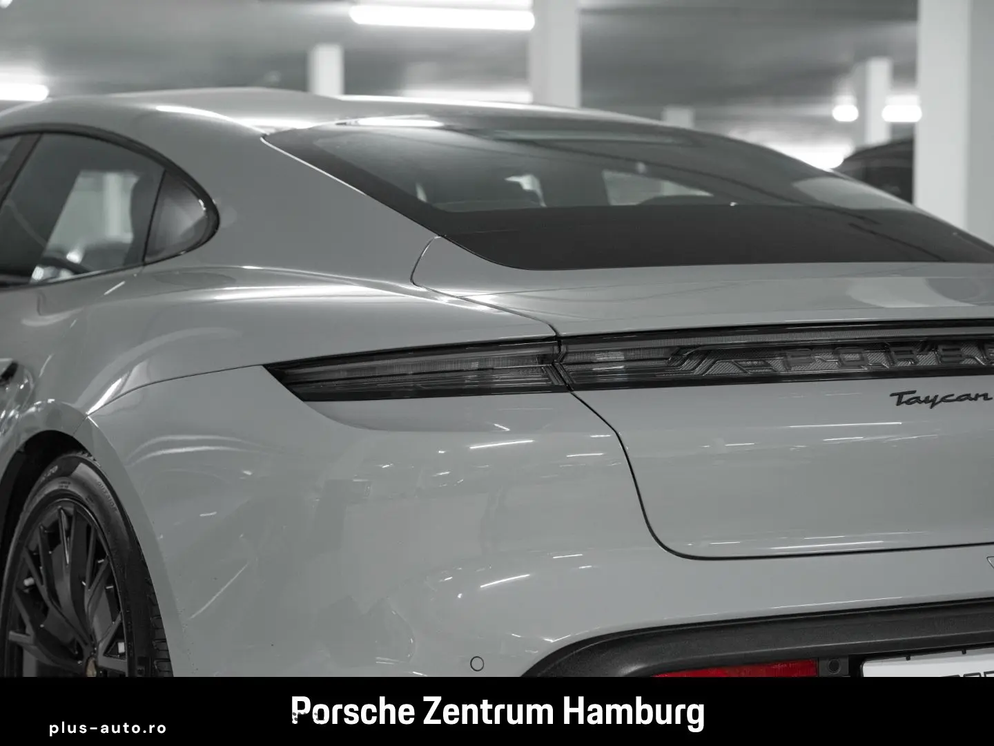 PORSCHE Taycan GTS  InnoDrive Komfortzugang ParkAssisten