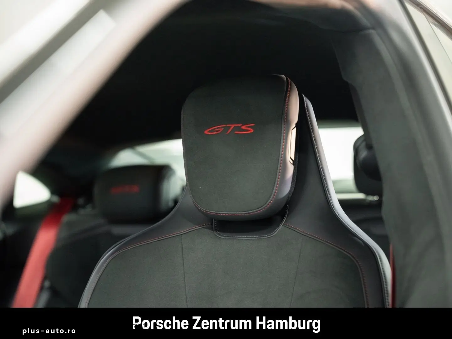 PORSCHE Taycan GTS  InnoDrive Komfortzugang ParkAssisten