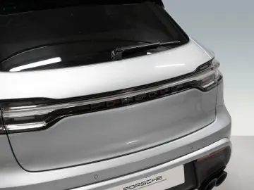 PORSCHE Macan GTS Abstandsregeltempostat Sport Chrono