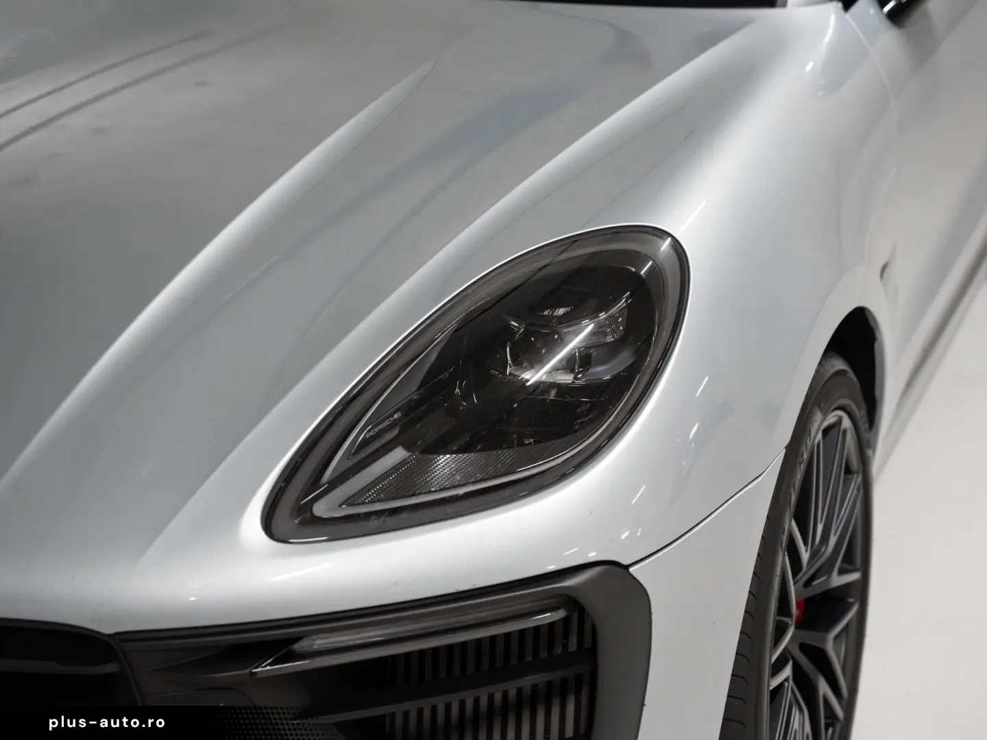 PORSCHE Macan GTS Abstandsregeltempostat Sport Chrono