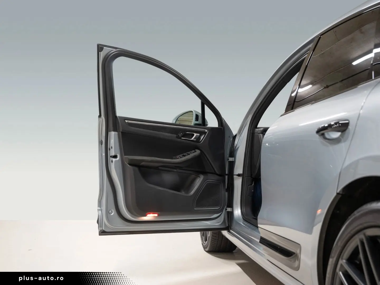 PORSCHE Macan GTS Abstandsregeltempostat Sport Chrono