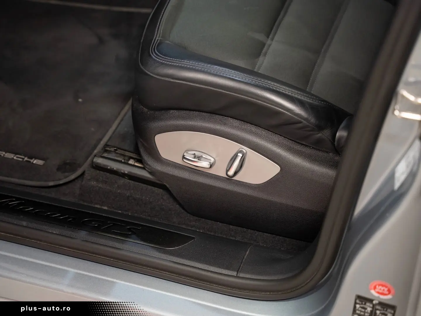 PORSCHE Macan GTS Abstandsregeltempostat Sport Chrono