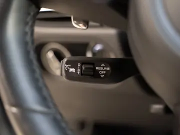 PORSCHE Macan GTS Abstandsregeltempostat Sport Chrono