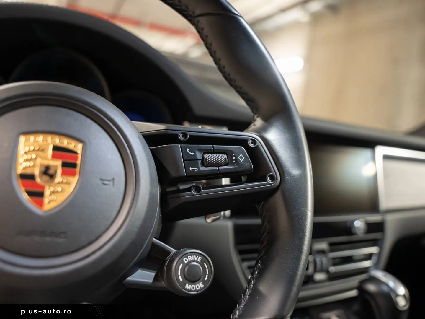 PORSCHE Macan GTS Abstandsregeltempostat Sport Chrono