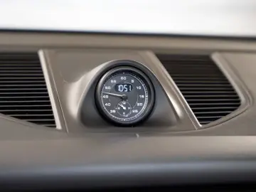 PORSCHE Macan GTS Abstandsregeltempostat Sport Chrono