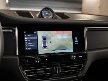 PORSCHE Macan GTS Abstandsregeltempostat Sport Chrono