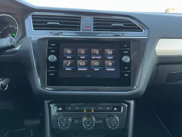 Volkswagen Tiguan 4Motion DSG  R-LINE