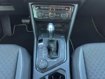 Volkswagen Tiguan 4Motion DSG  R-LINE