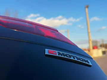 Volkswagen Tiguan 4Motion DSG  R-LINE