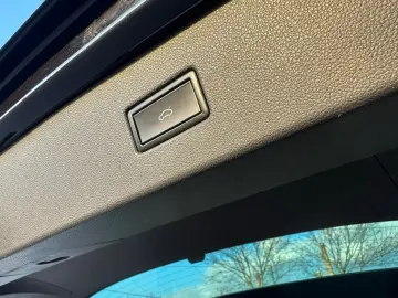 Volkswagen Tiguan 4Motion DSG  R-LINE