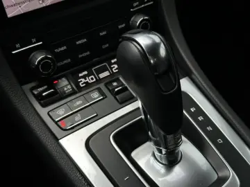 PORSCHE Boxster GTS 4.0 718 SHZ BOSE Lenkradheizung