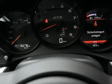 PORSCHE Boxster GTS 4.0 718 SHZ BOSE Lenkradheizung