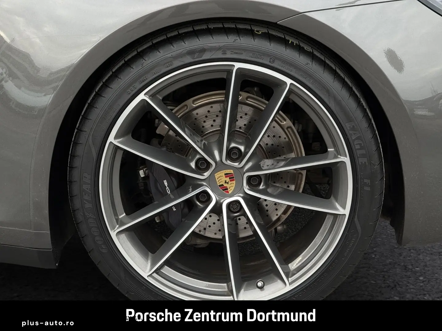 PORSCHE 992 911 Carrera Sportabgas Surround-View BOSE