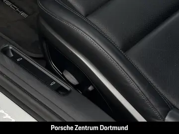 PORSCHE 992 911 Carrera Sportabgas Surround-View BOSE