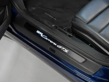 PORSCHE 992 Carrera GTS Cabriolet BOSE Hinterachslenkung