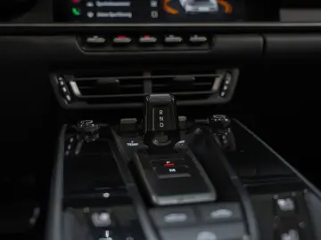 PORSCHE 992 Carrera GTS Cabriolet BOSE Hinterachslenkung