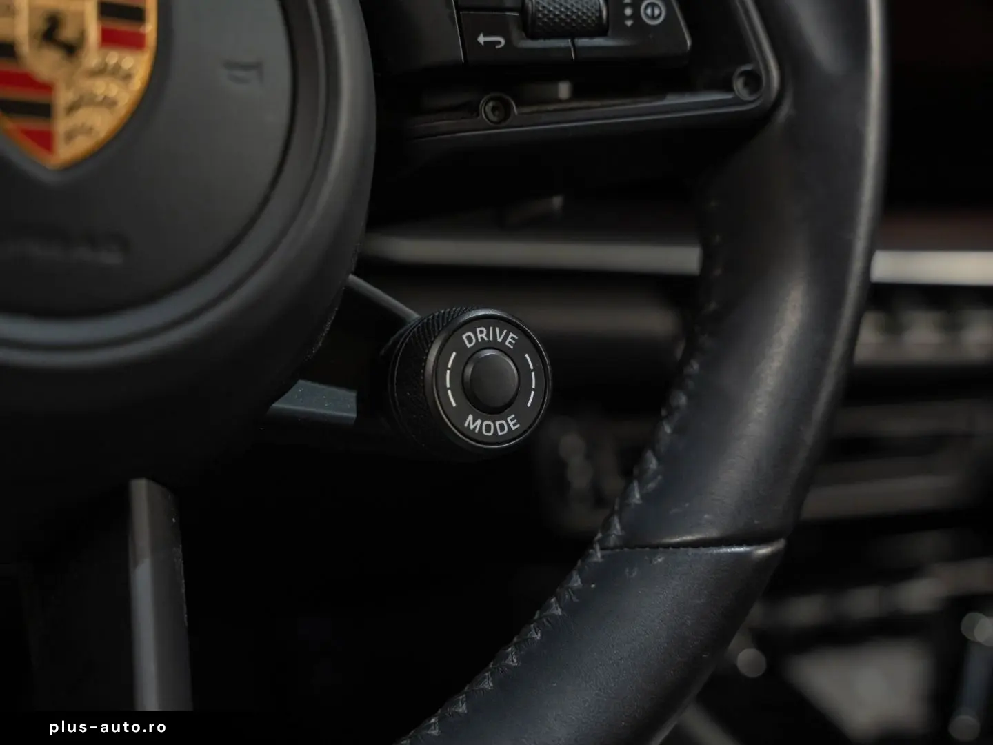 PORSCHE 992 Carrera GTS Cabriolet BOSE Hinterachslenkung