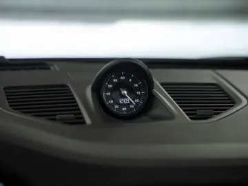 PORSCHE 992 Carrera GTS Cabriolet BOSE Hinterachslenkung