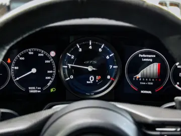 PORSCHE 992 911 Carrera GTS BOSE  CARBON  PANO  360 CAM