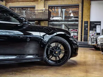 PORSCHE 992 911 Carrera GTS BOSE  CARBON  PANO  360 CAM