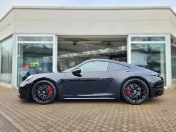 PORSCHE 992 Carrera 4 GTS  Lift Vierrad-Lenk. Burmester