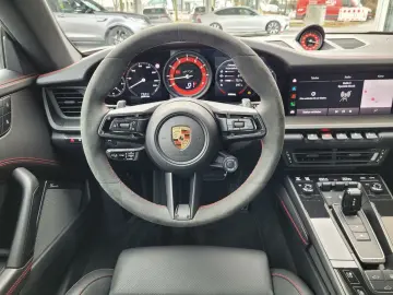 PORSCHE 992 Carrera 4 GTS  Lift Vierrad-Lenk. Burmester